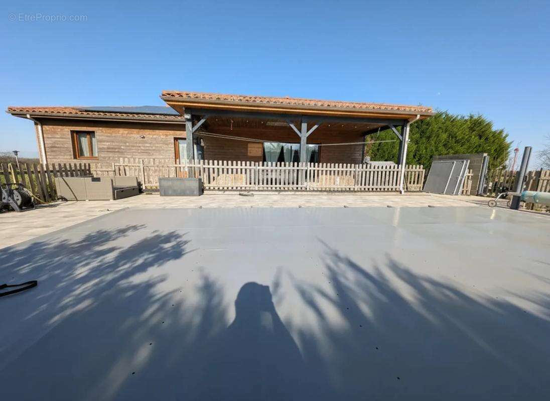 Maison à AUSSAC-VADALLE