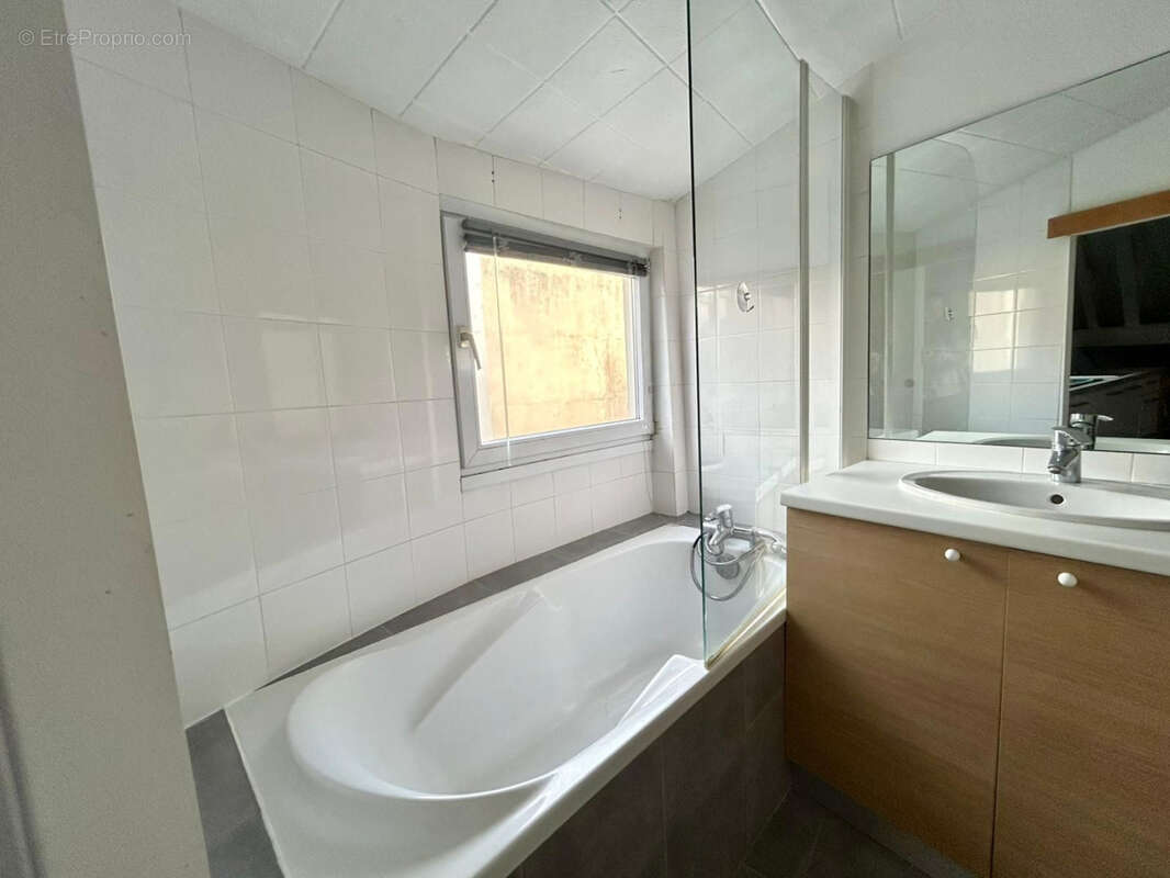 Appartement à PARIS-7E