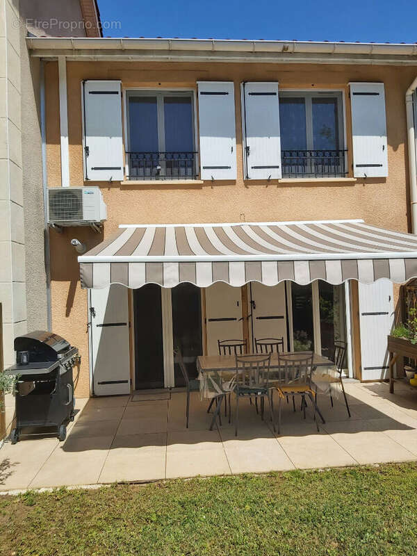 Maison à LYON-8E
