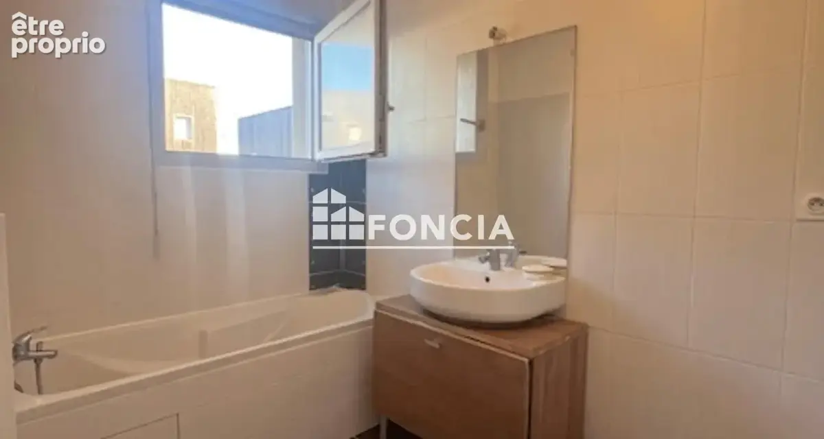 Maison t4 avec terrasse & jardin – 3 chambres – proche lyon - crépieux-la-pape – chemin du champ de lière - photo 10