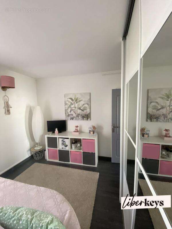 Bel appartement T3 rénové de 75m² avec loggia, Arcachon-Aiguillon - photo 6