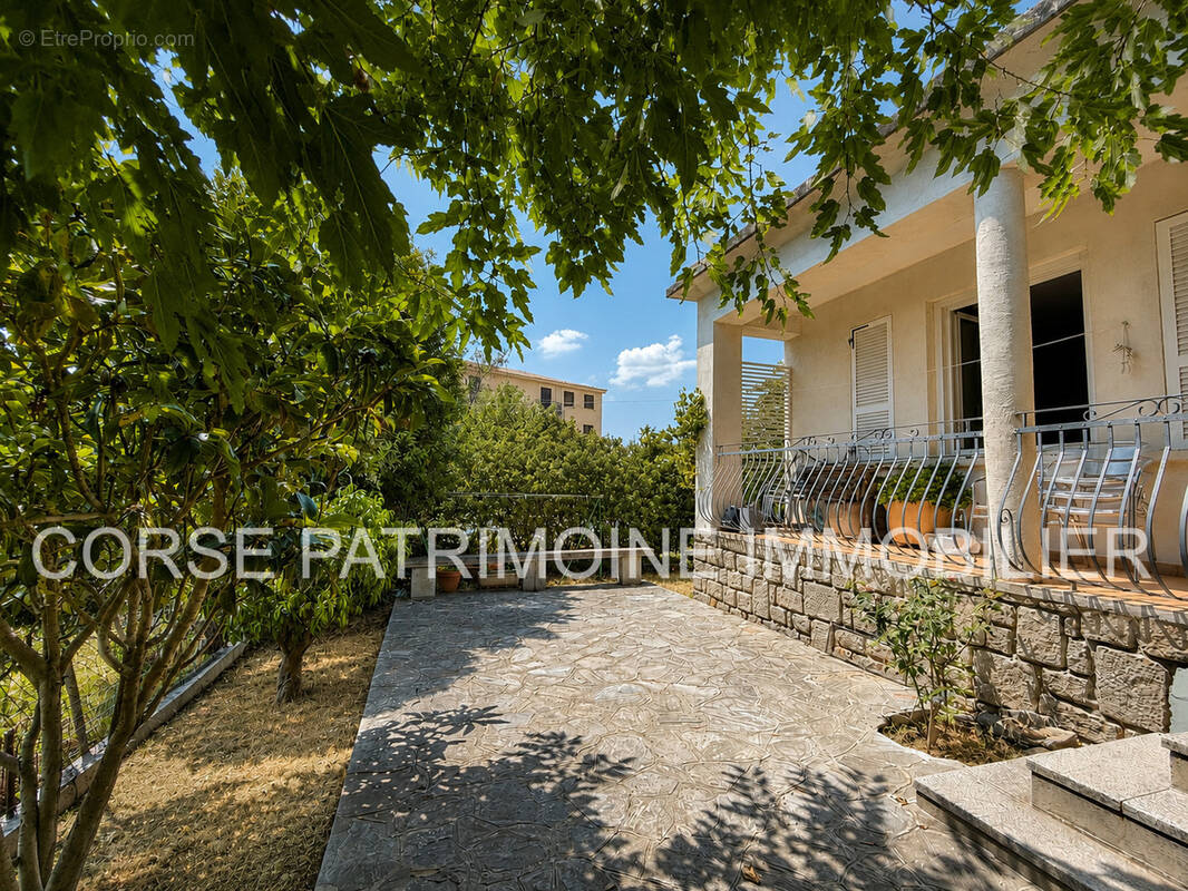 Maison à ALERIA