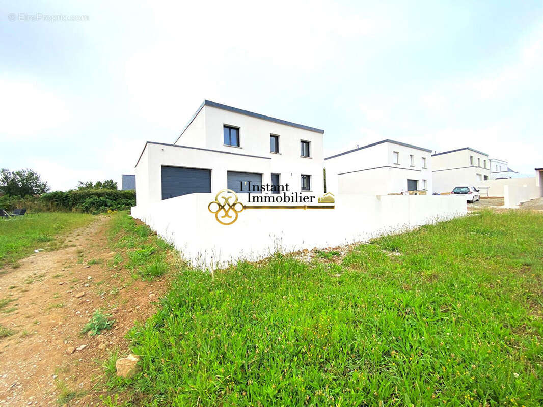 Maison à KERSAINT-PLABENNEC