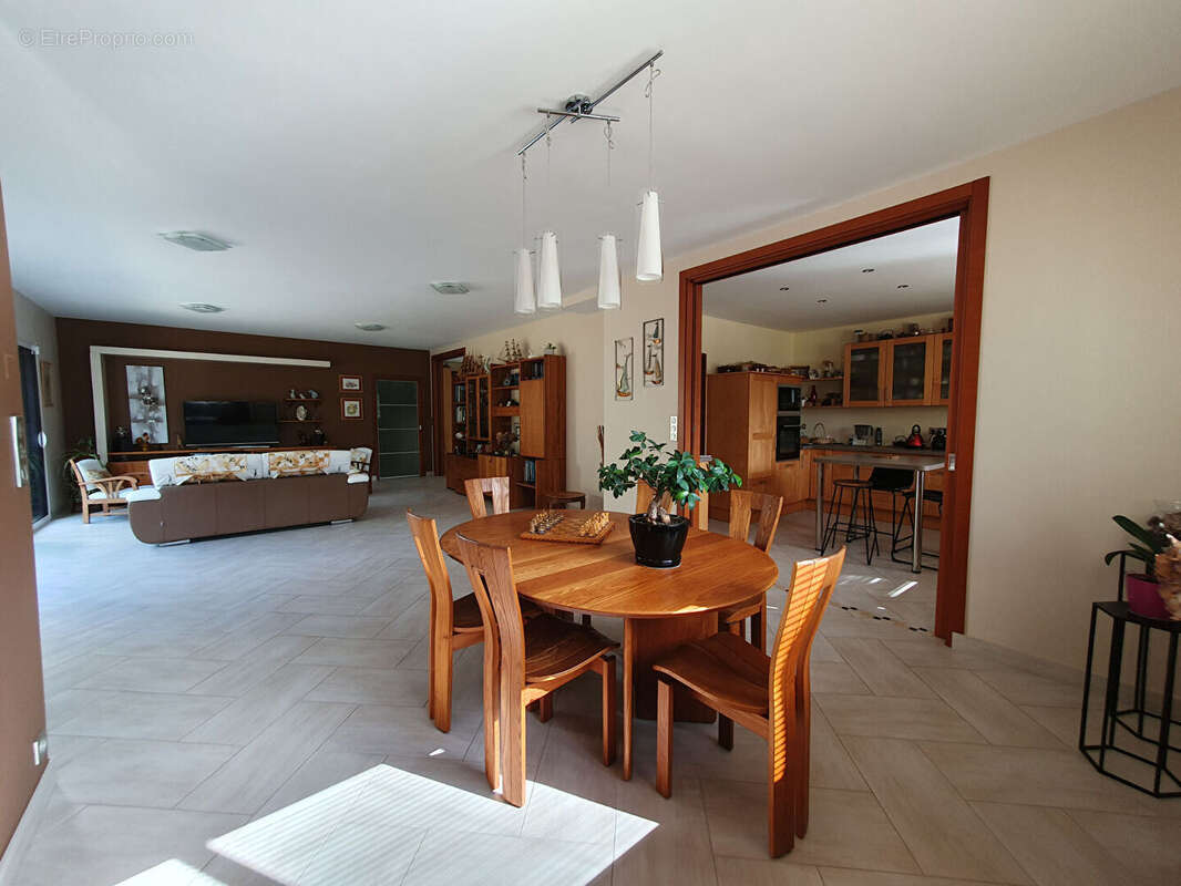 Maison à LOCMARIAQUER