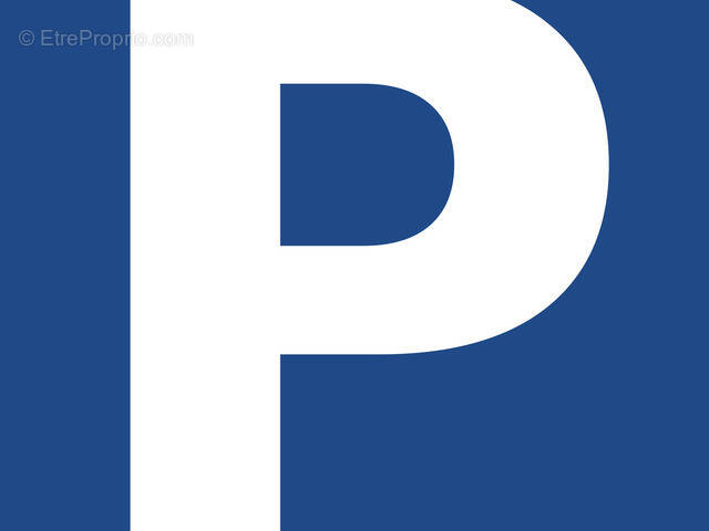 Parking à PARIS-16E