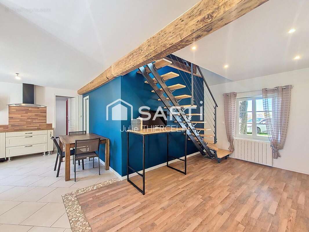 Photo 4 - Maison à NEUVILLE-AUX-BOIS