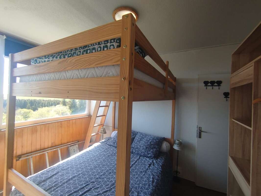 Appartement à BESSE-ET-SAINT-ANASTAISE