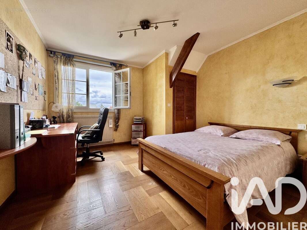 Photo 7 - Maison à VIRY-CHATILLON