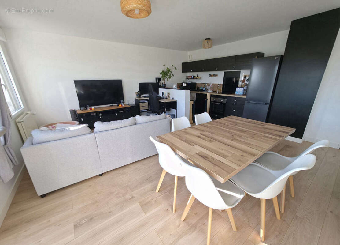 Appartement à LE RHEU