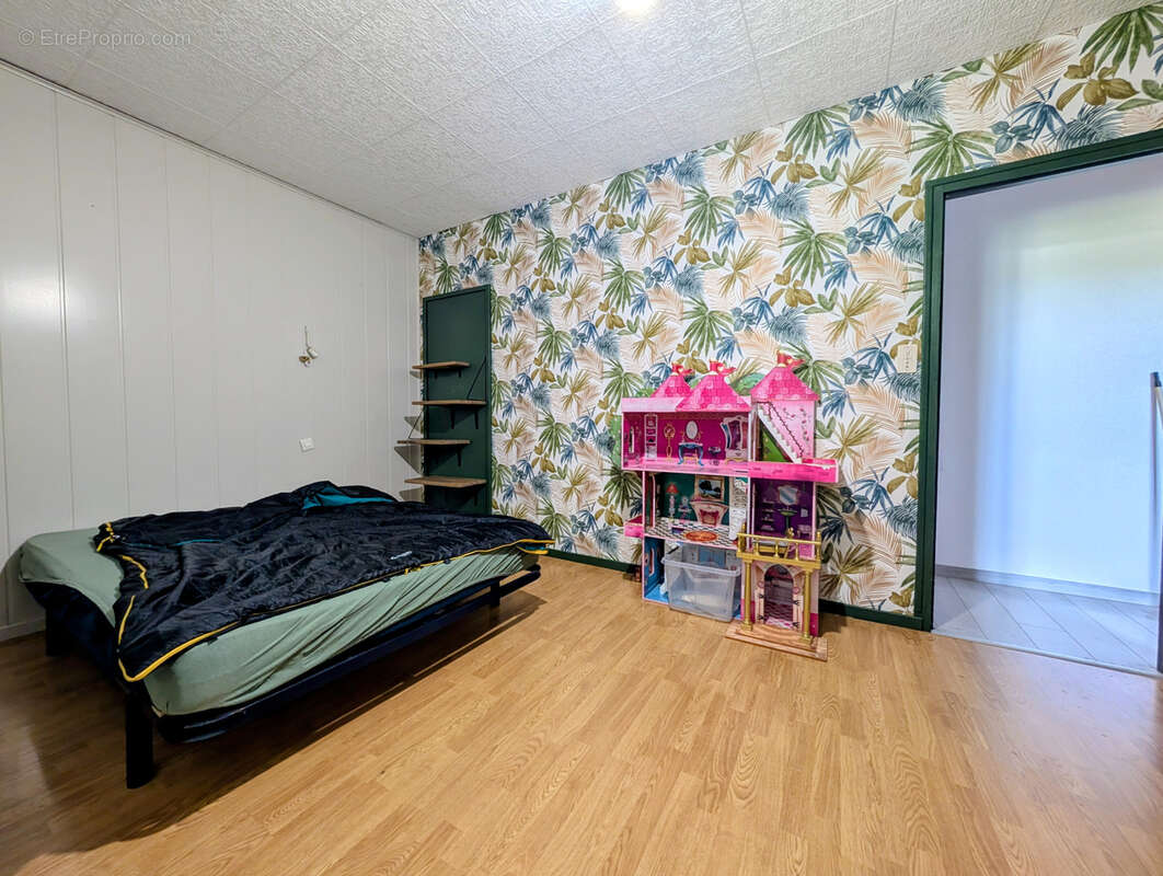 Maison à LES HERBIERS