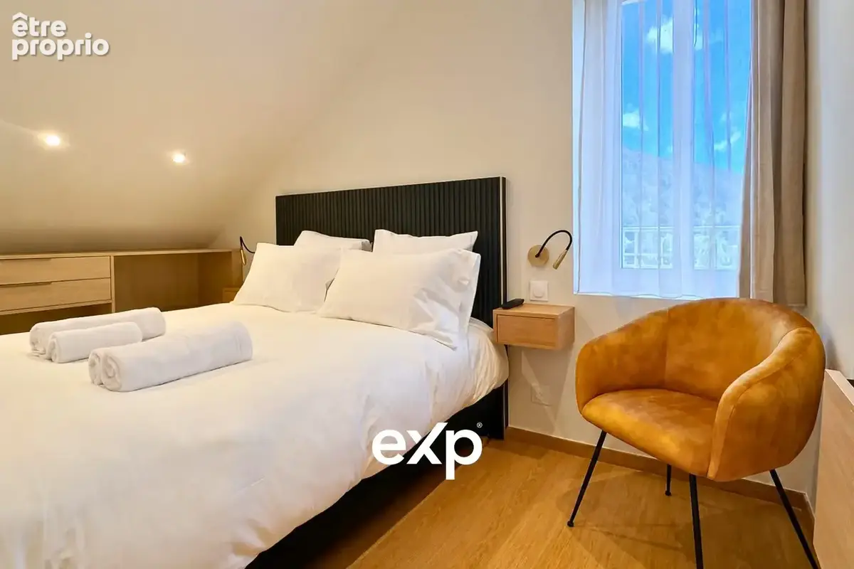 Appartement 85 m² à Chateau-Ville-Vieille  - photo 4