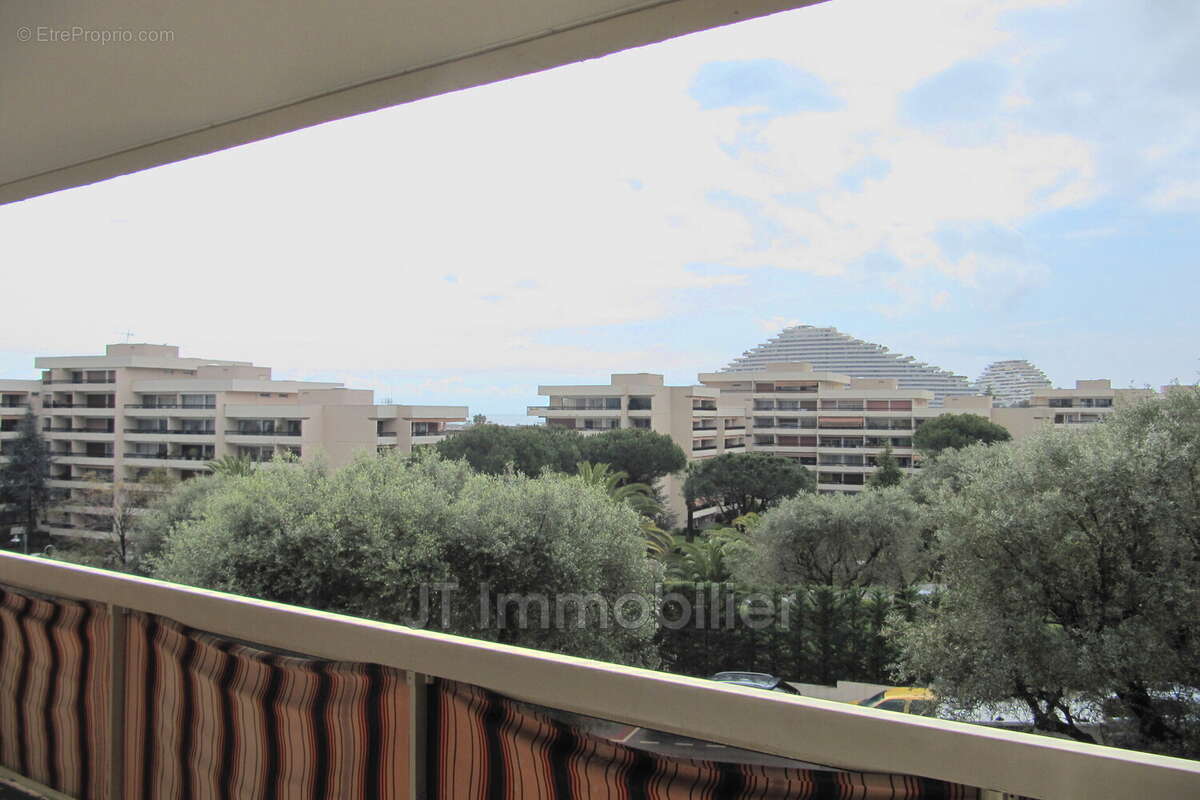 Appartement à VILLENEUVE-LOUBET