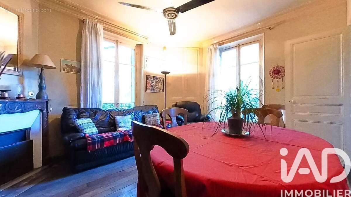 Photo 2 - Maison à VIROFLAY