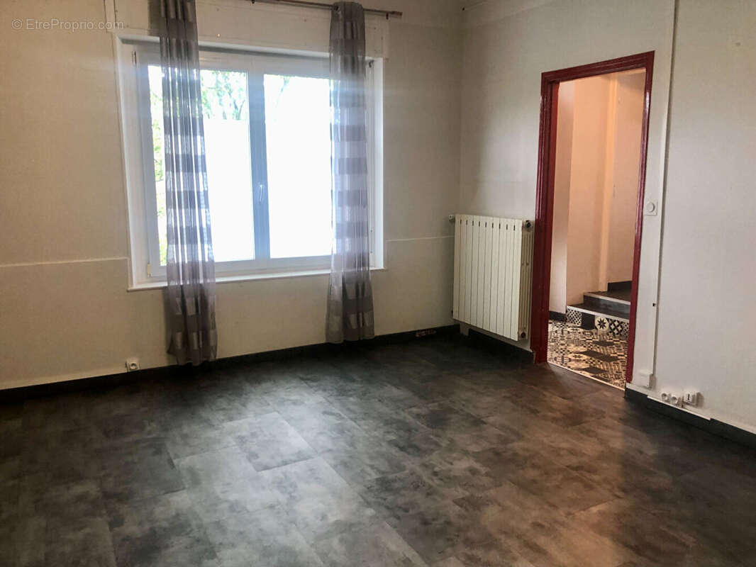 Appartement à LUDRES