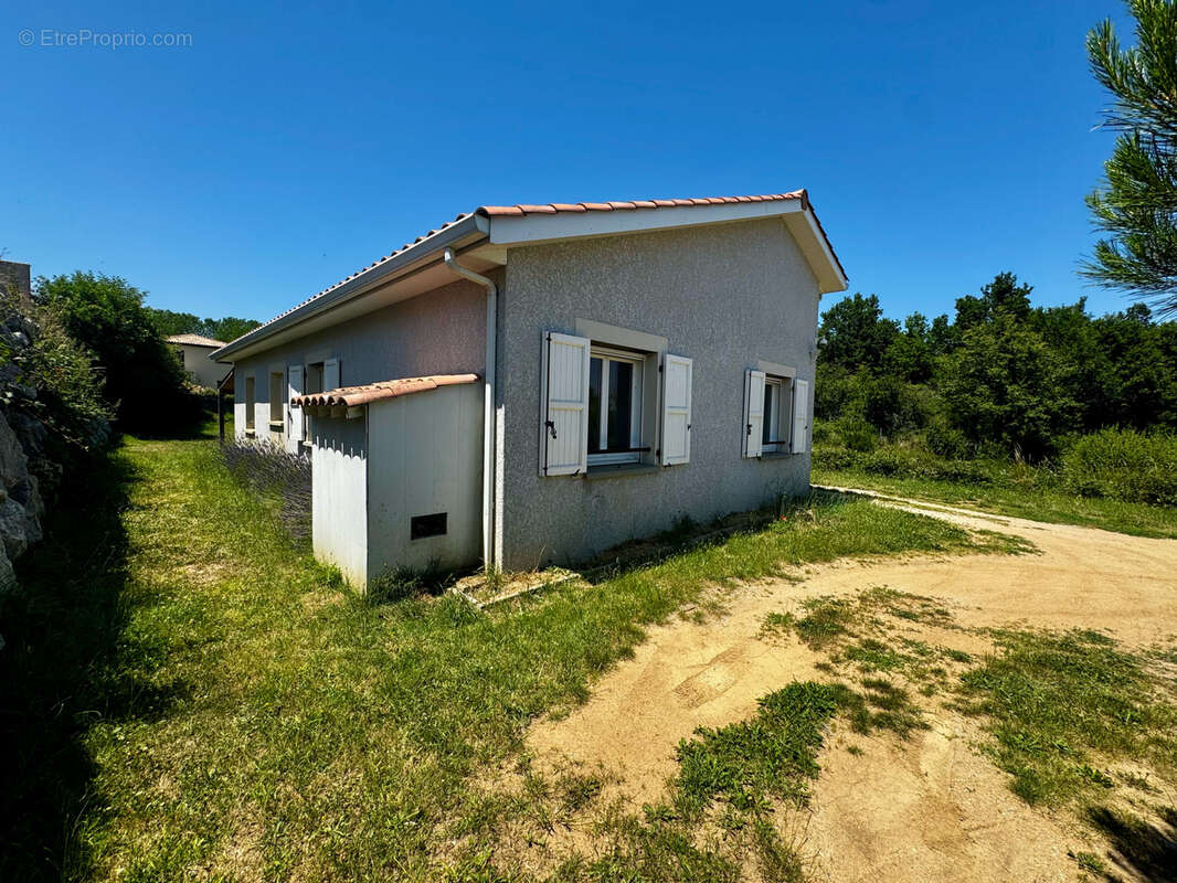 Maison à FELINES
