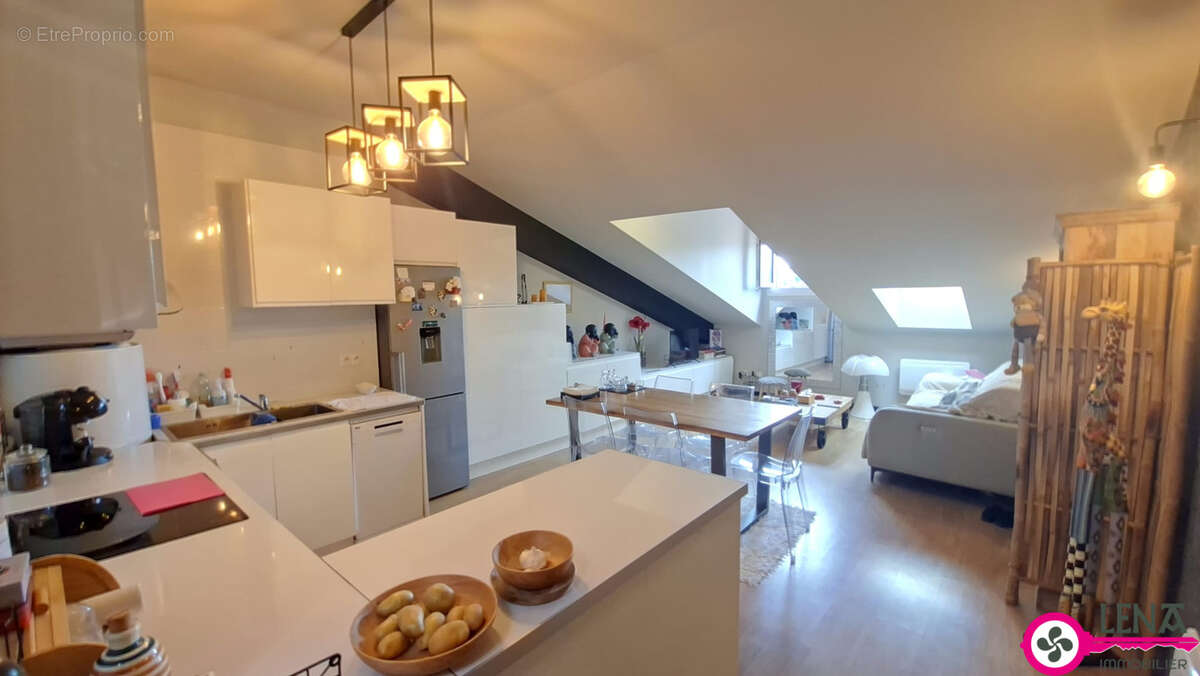 Très bel appartement en plein centre ville - photo 3
