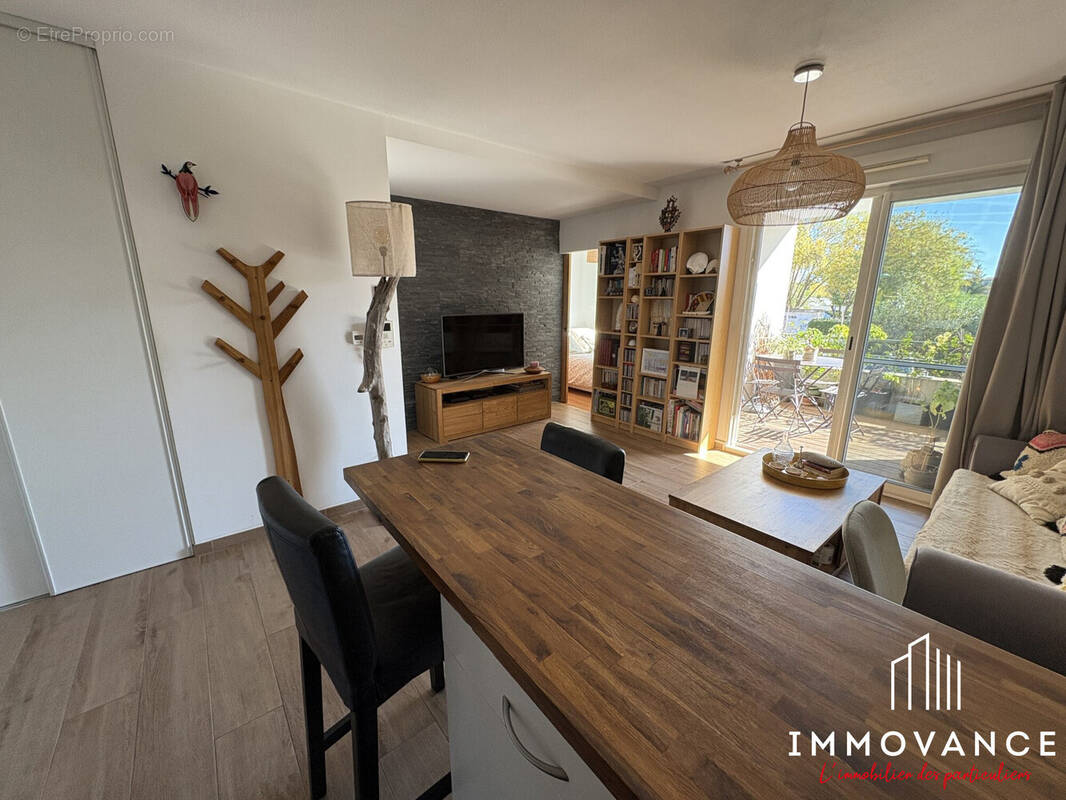 Appartement à LE CRES