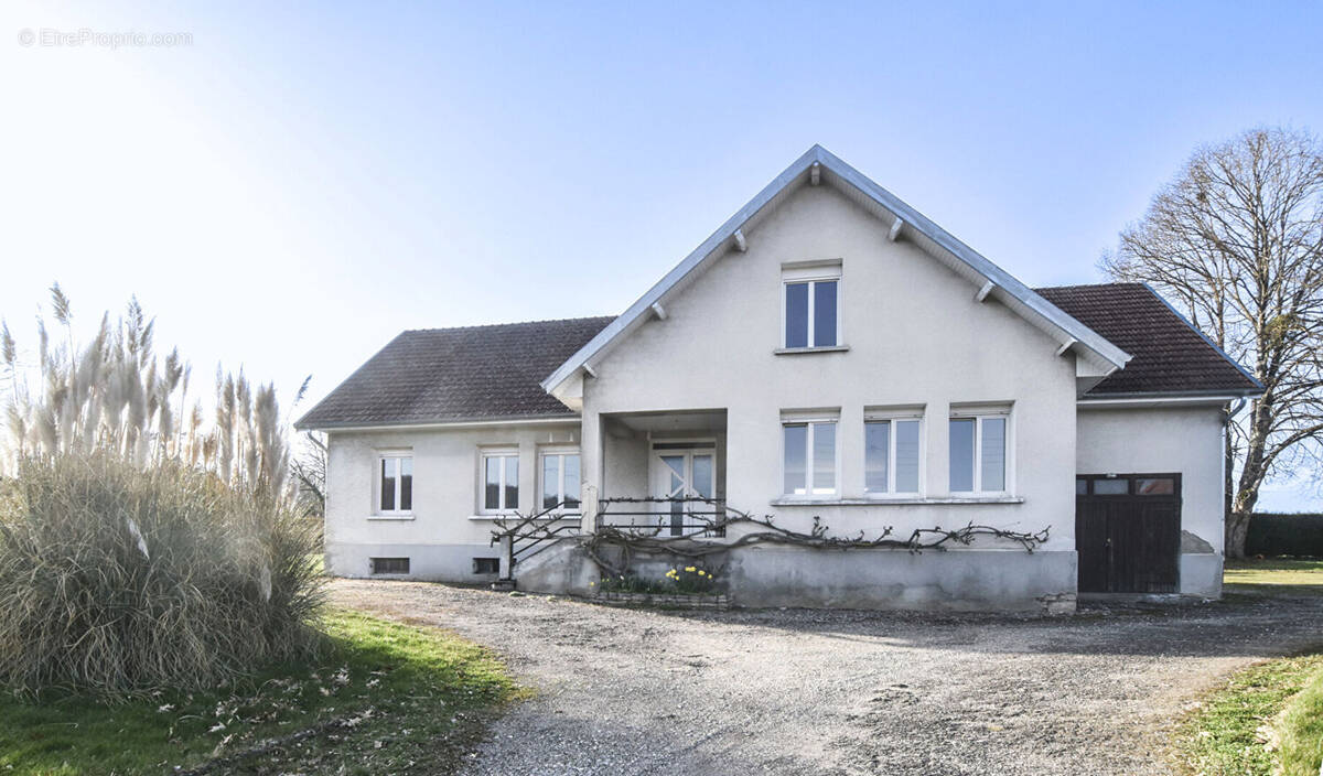 Maison à DEVECEY