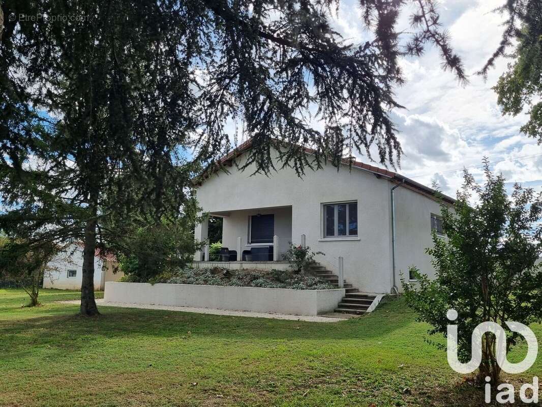 Photo 2 - Maison à FEURS