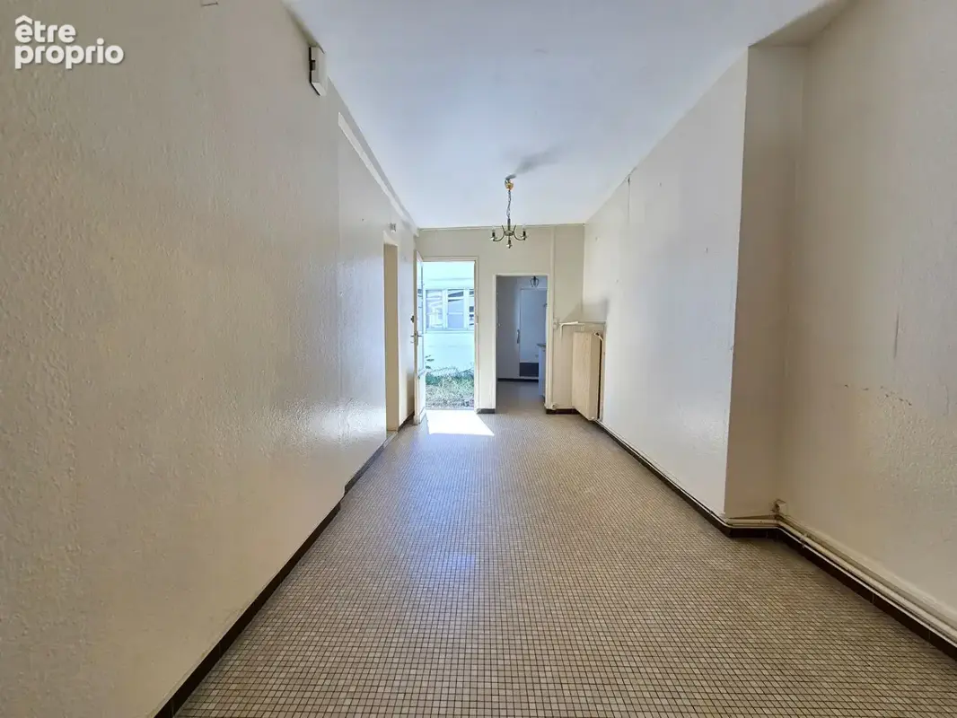 Bordeaux - mouneyra  t3 à rénover avec jardin privatif, garage et cave - photo 4