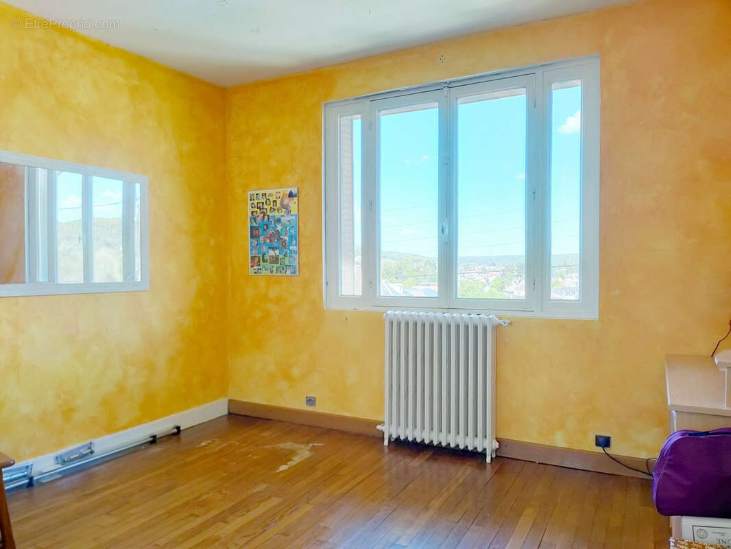 Maison à SAINT-REMY-LES-CHEVREUSE