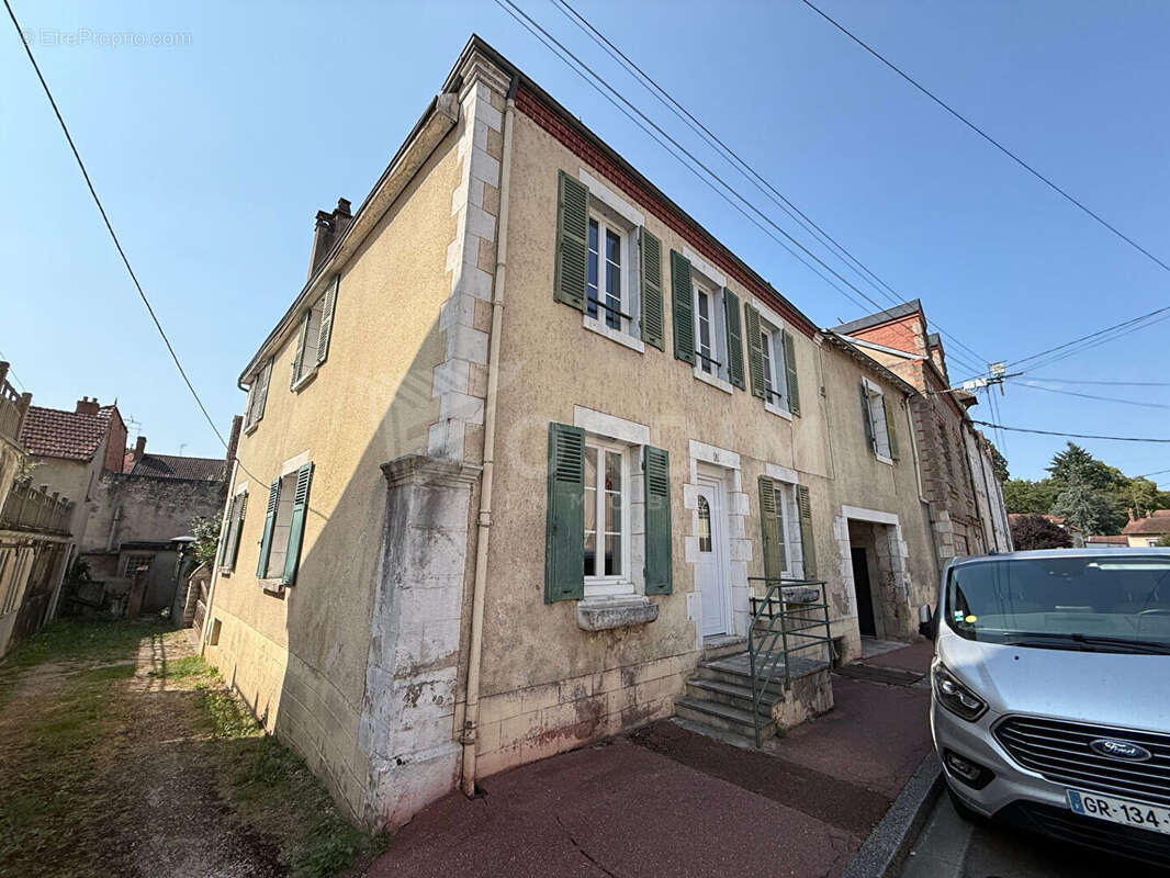 Maison à CHATILLON-SUR-LOIRE