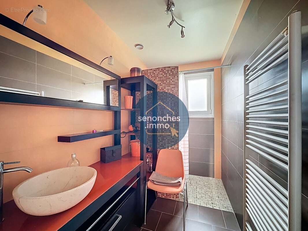 Maison à SAINT-ELIPH