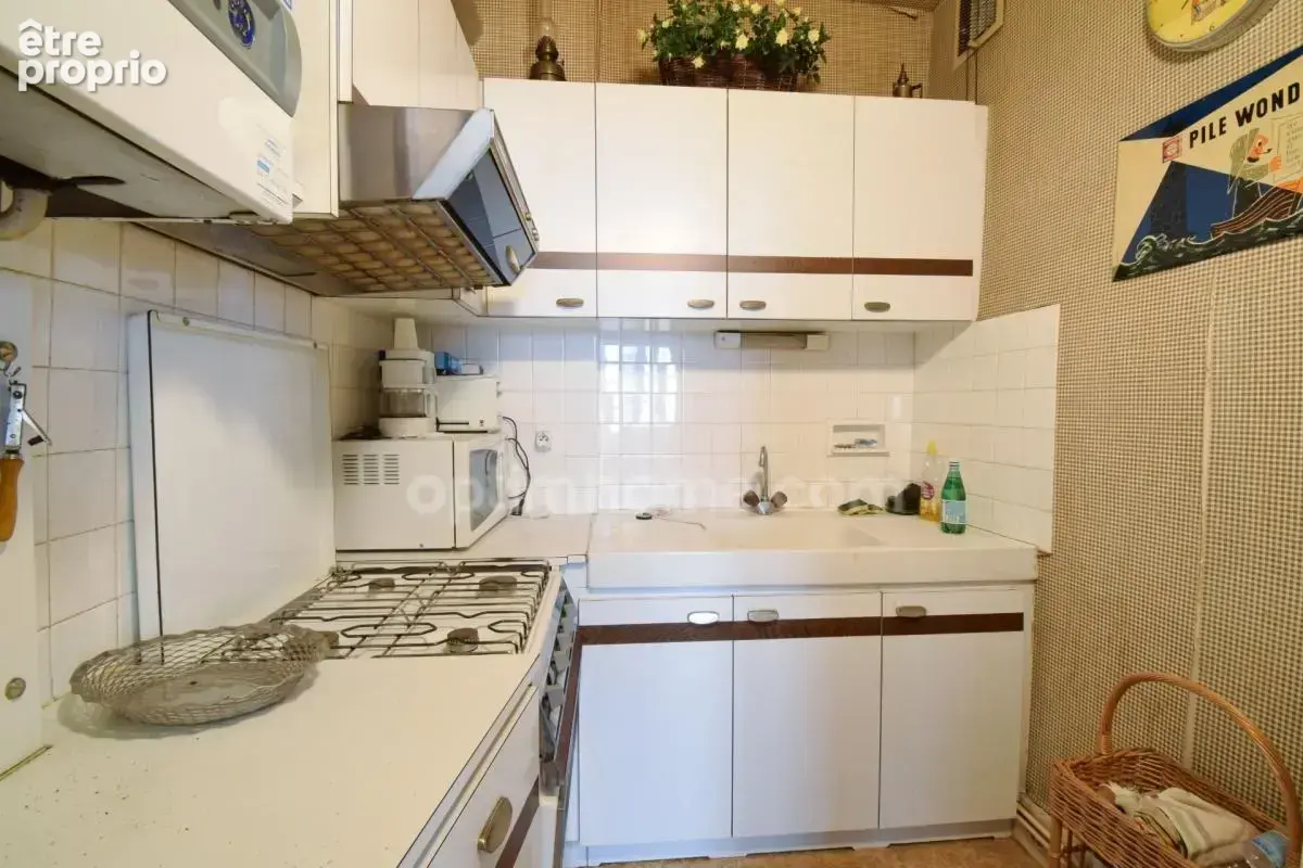 *** exclusivite *** appartement + local commercial loué *** billom centre ville *** - photo 5