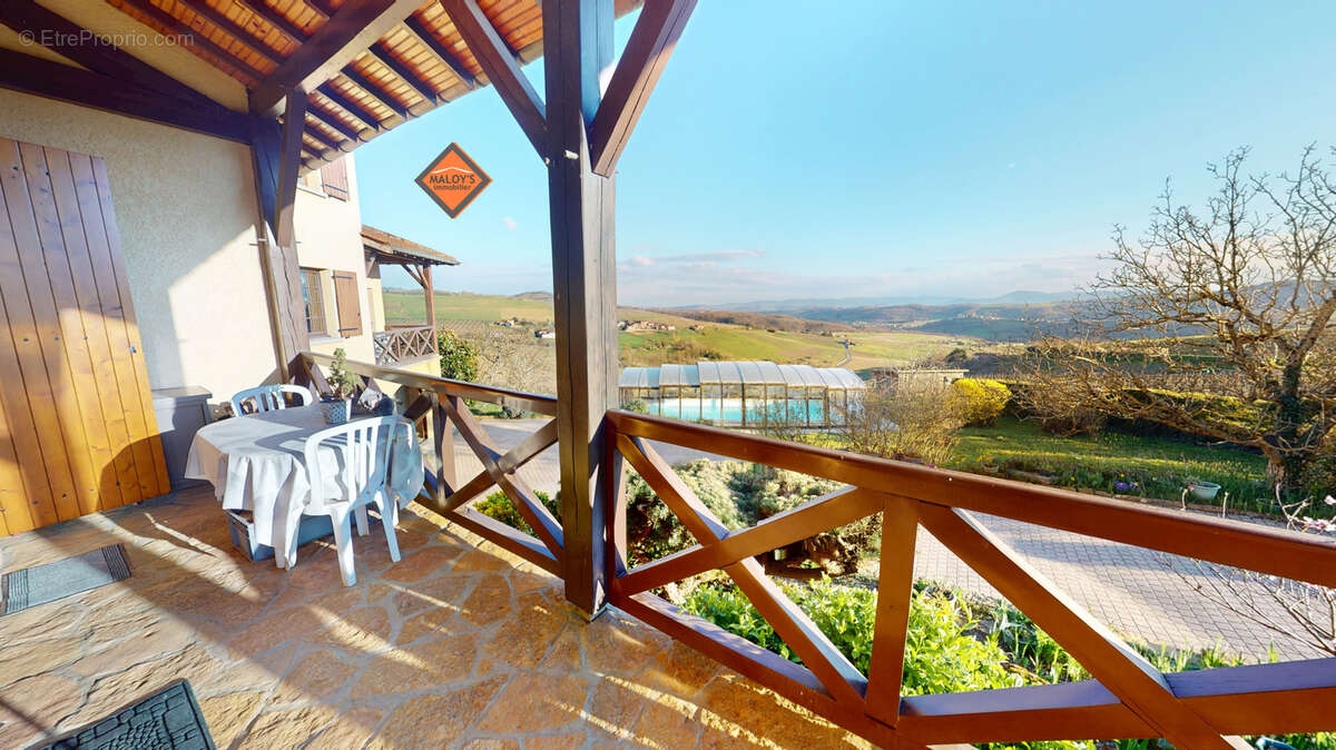 Maison à LE BOIS-D'OINGT