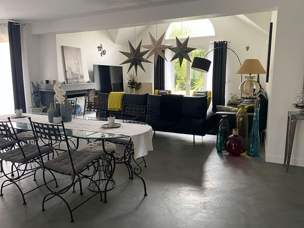 Maison à SOISY-SUR-SEINE