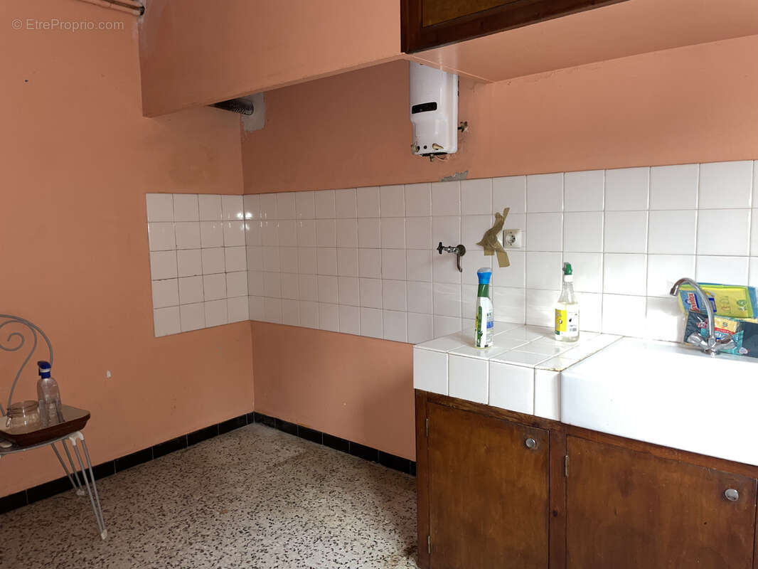 Grande maison avec 6 chambres à rénover - photo 6
