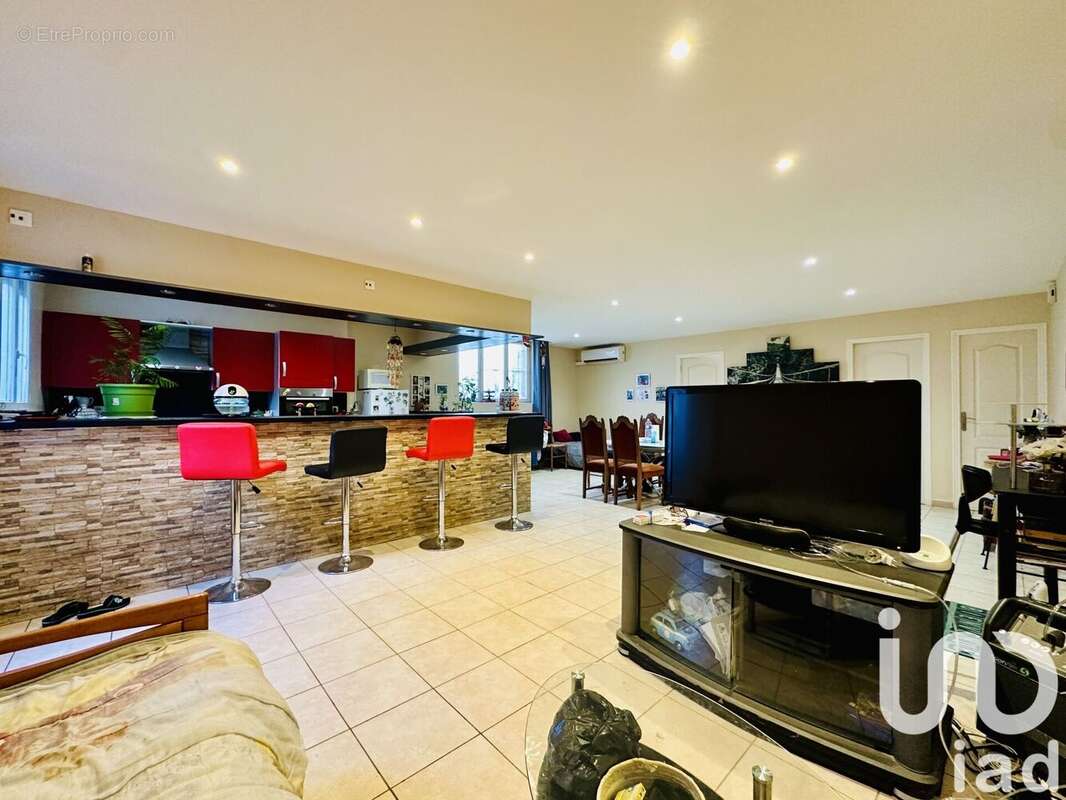 Photo 2 - Appartement à SAINT-JEAN-DE-MARCEL