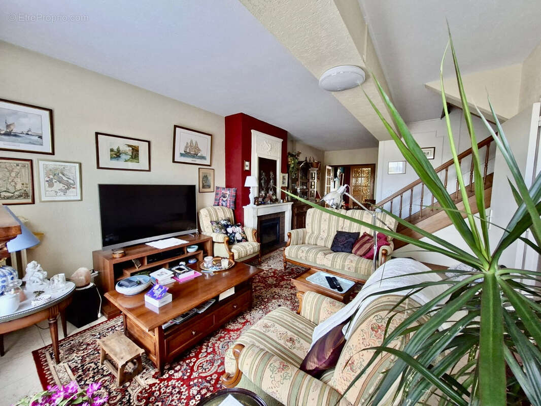 Maison à MALICORNE-SUR-SARTHE