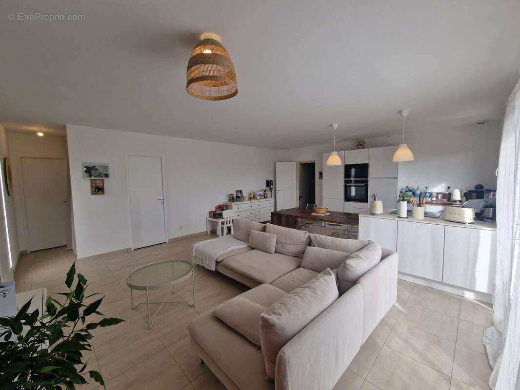 Maison à VILLEMOUSTAUSSOU