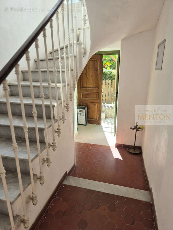 Appartement à MENTON