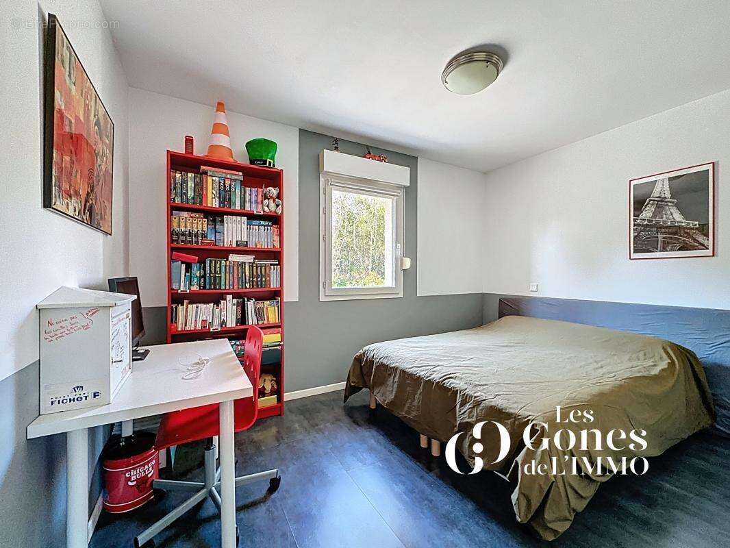 Maison à SAINT-GENIS-LES-OLLIERES