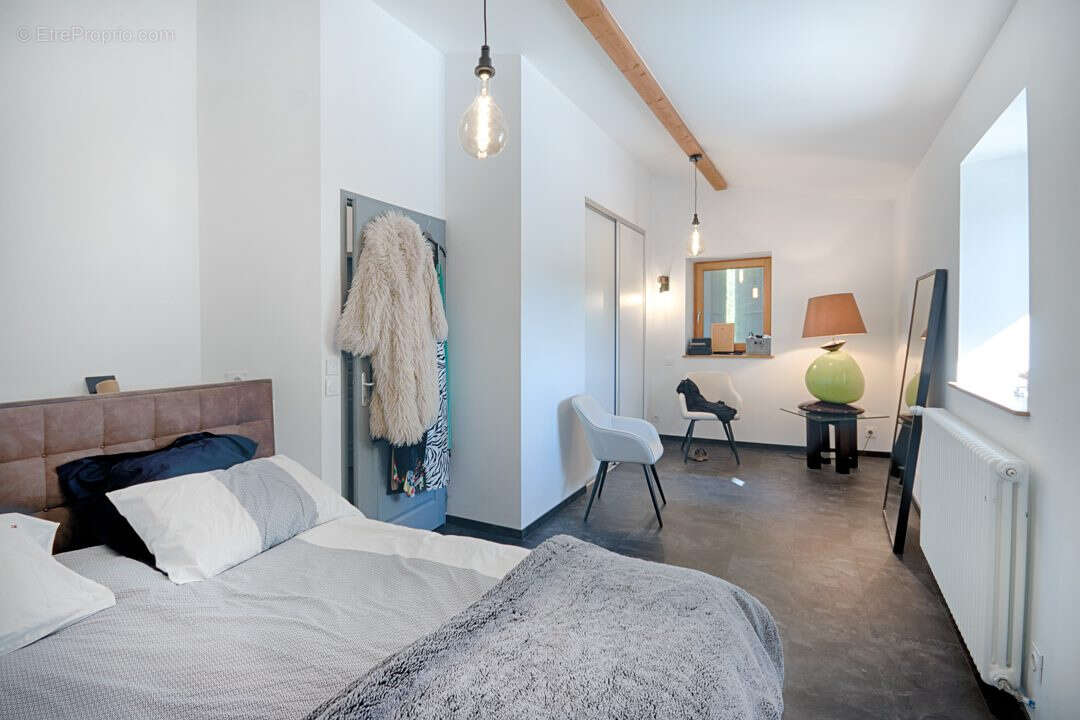 Maison à ROMANS-SUR-ISERE