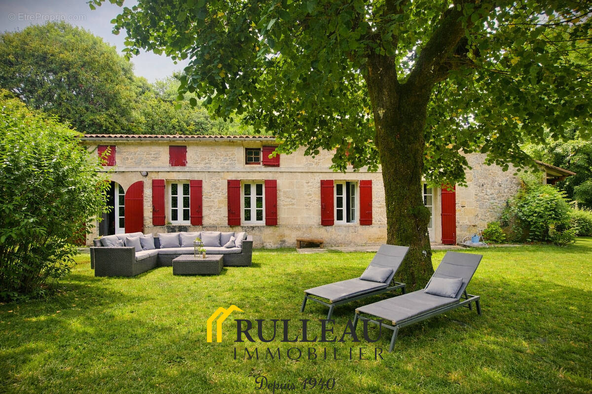 Maison à PUGNAC