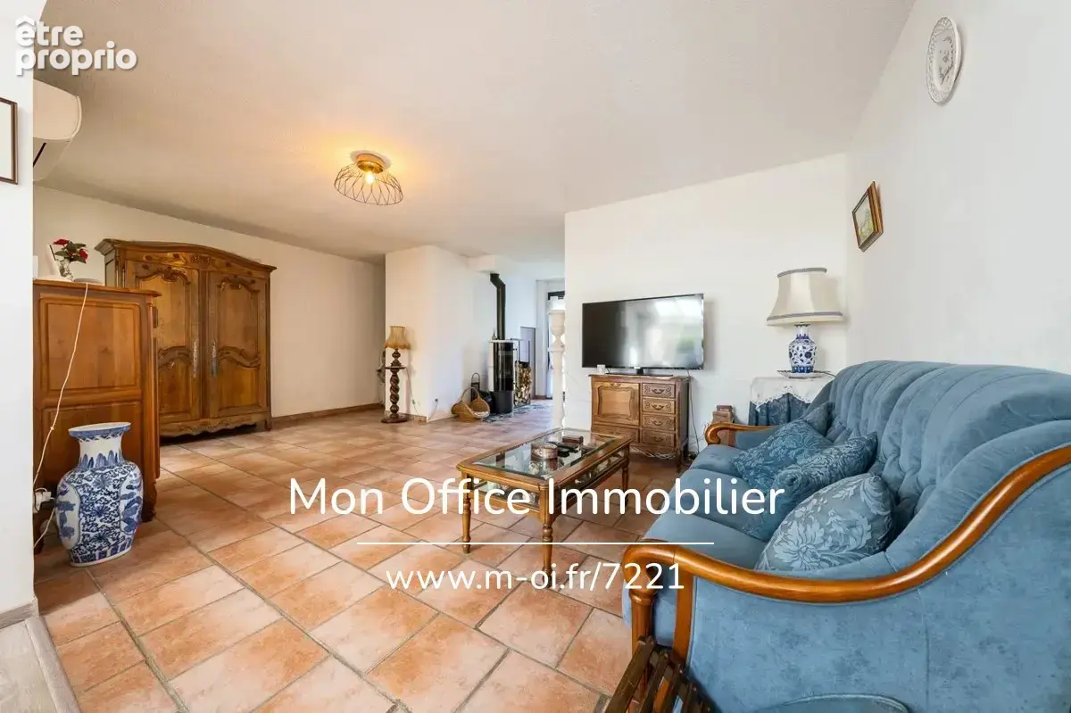 Référence : 7221-AUS. - Agréable maison en centre village de Venelles - photo 6