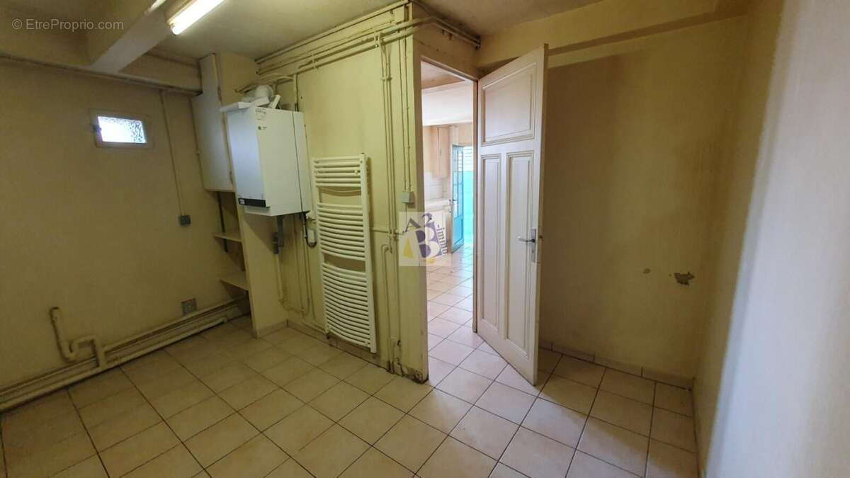 Angiulême, maison T3, à raffraichir - photo 10