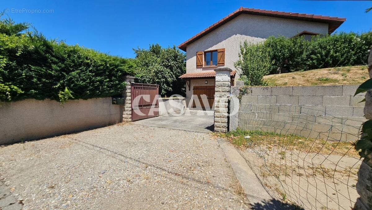 Maison à GRENAY