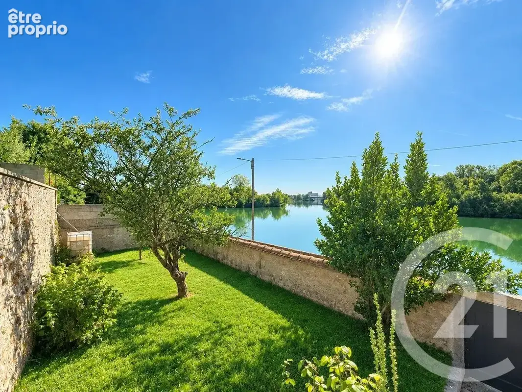 Maison 7 pièces 210 m² à vendre à Montereau-Fault-Yonne (77130) - photo 3