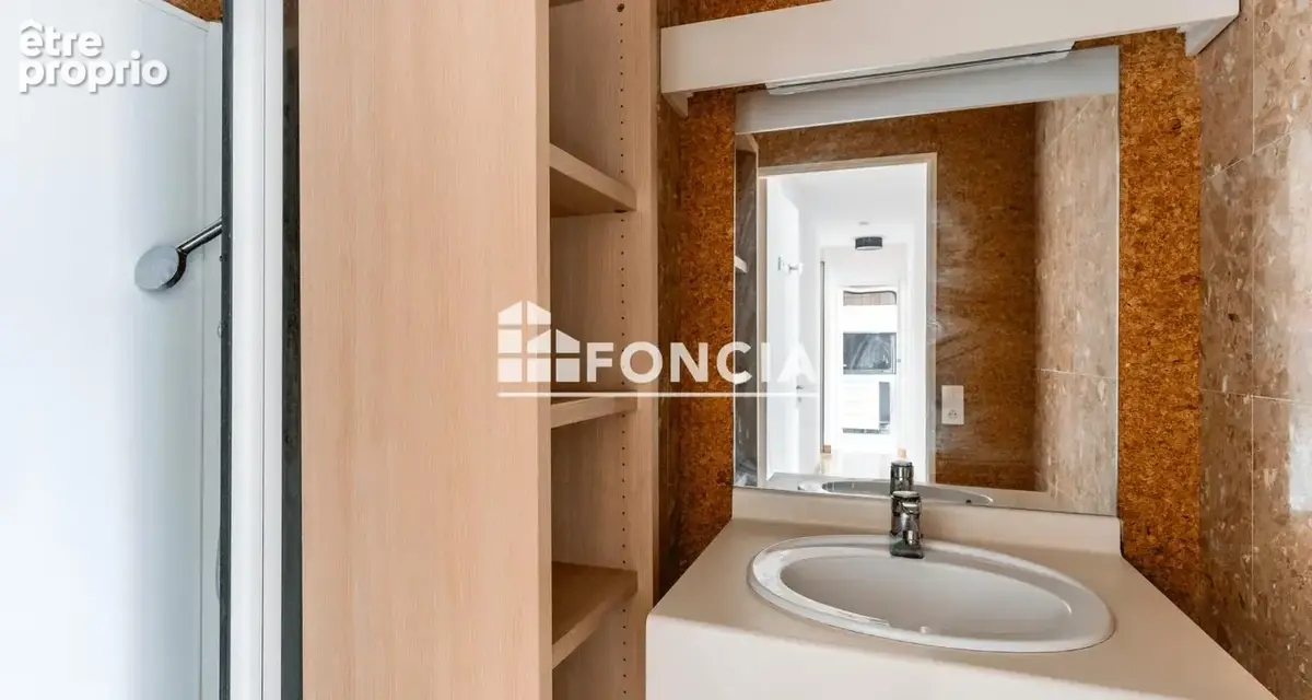 Dans le coeur de Metz - F5 de 172M2 avec terrasse et vue unique + parking - photo 13