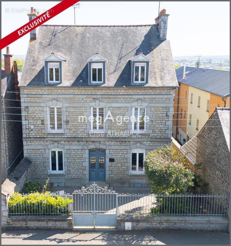 Appartement à FOUGERES