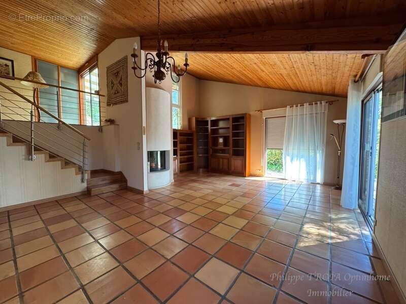 Maison à ARTIGUES-PRES-BORDEAUX