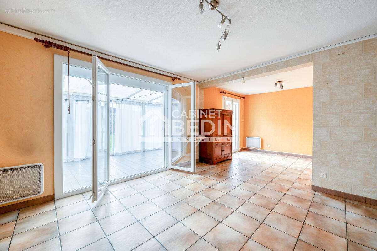 Maison à SAINT-LOUBES