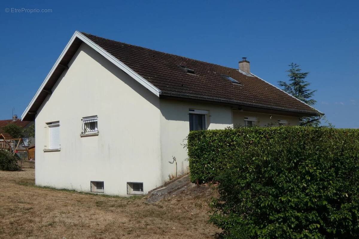 Maison à CHARMOY