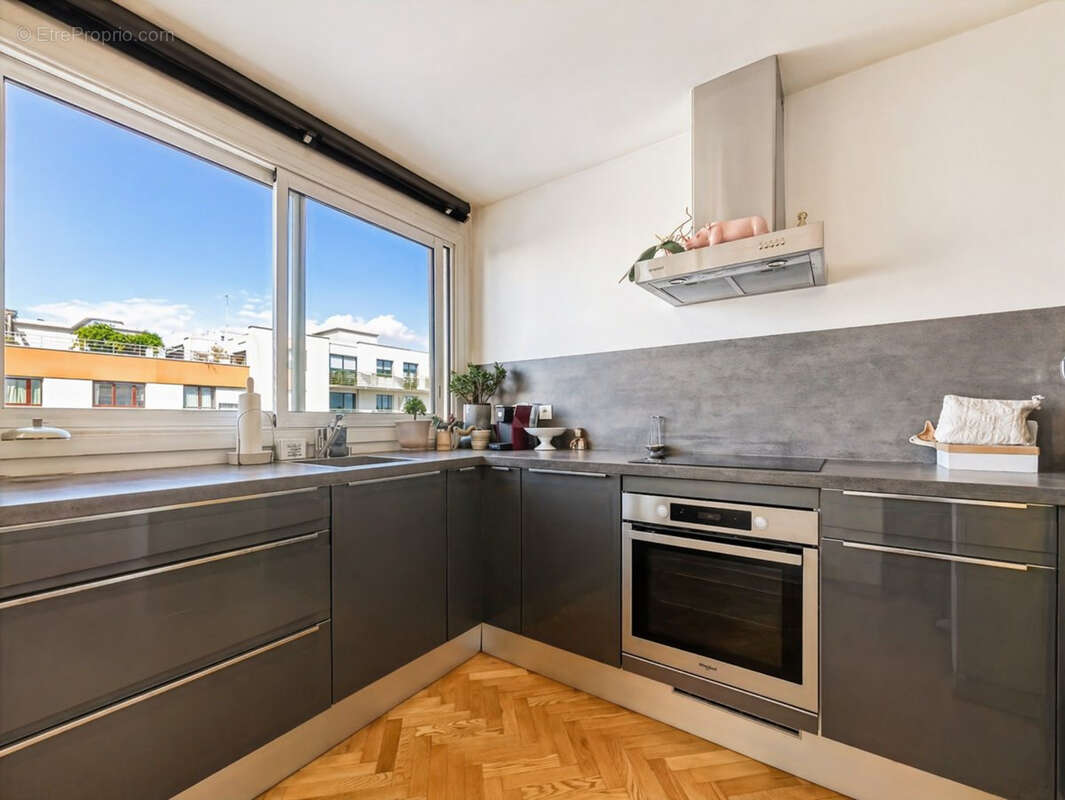 Appartement à PARIS-18E