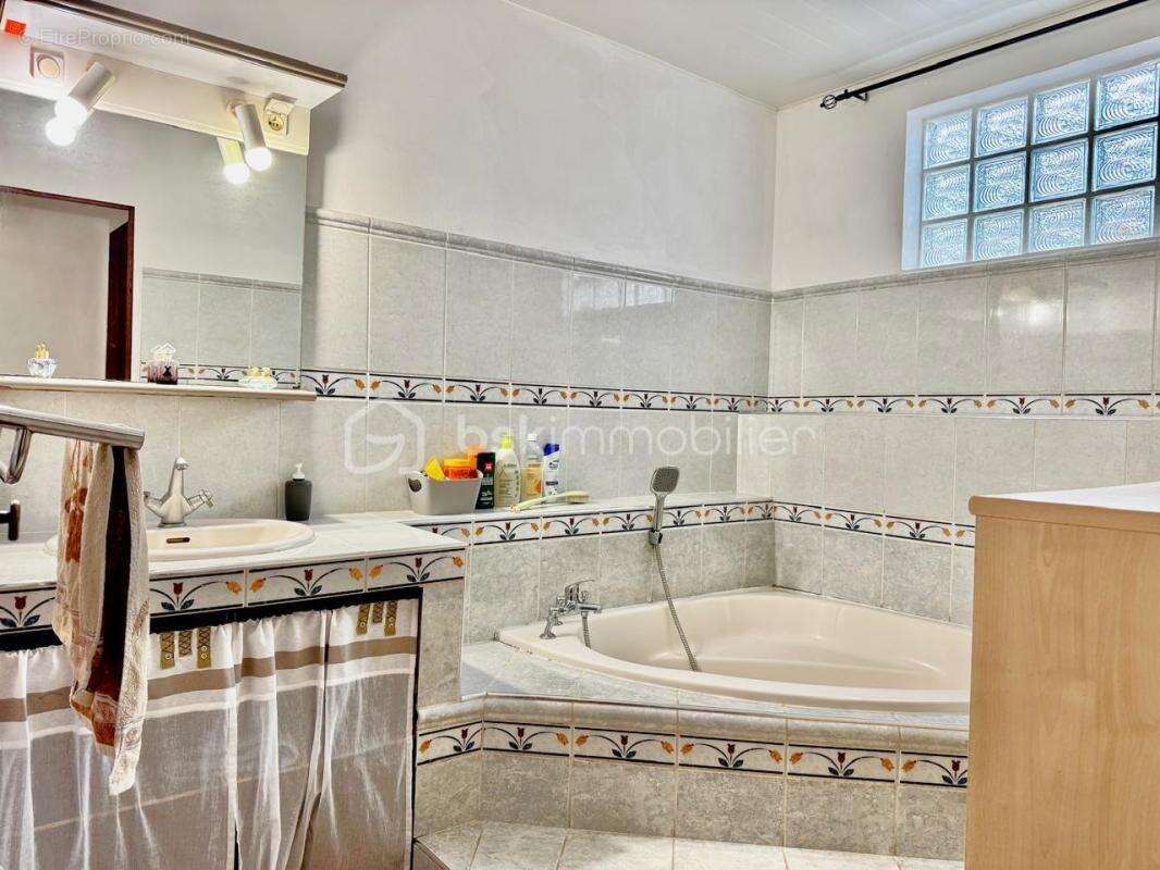  Les Avirons – Vue océan, jacuzzi et couchers de soleil… une maison où il fait bon vivre - photo 12