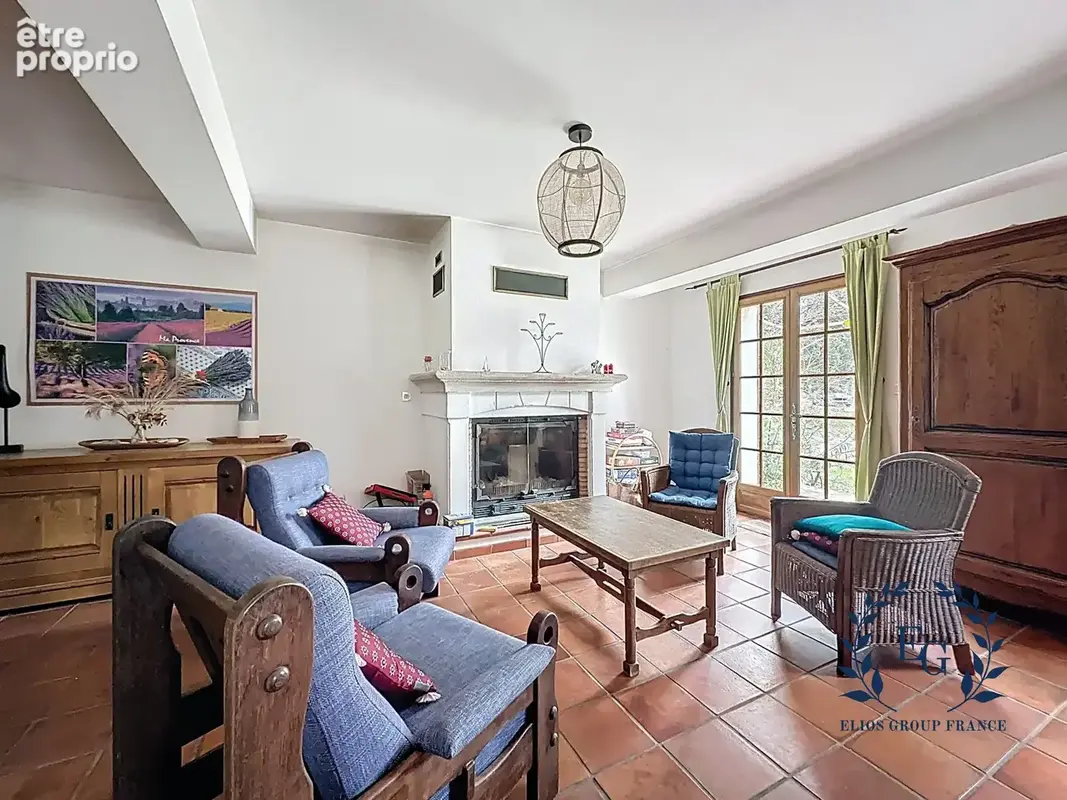 Maison 6 pièces 300 m² à vendre à Besse-Sur-Issole (83890) - photo 3